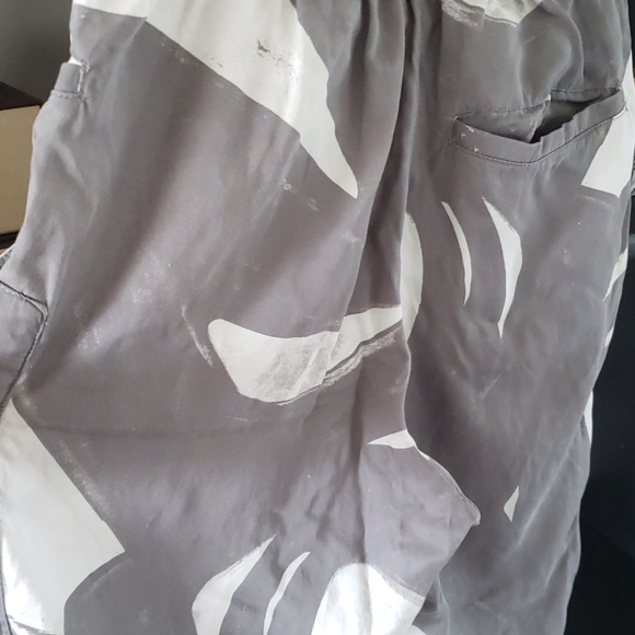 Lululemon pants silk size 4 - Picture 6 of 6